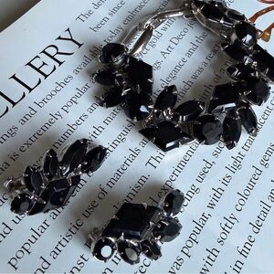 Vintage Art Deco Style Black Stones Bracelet & Clip On Earrings Silver Tone Set